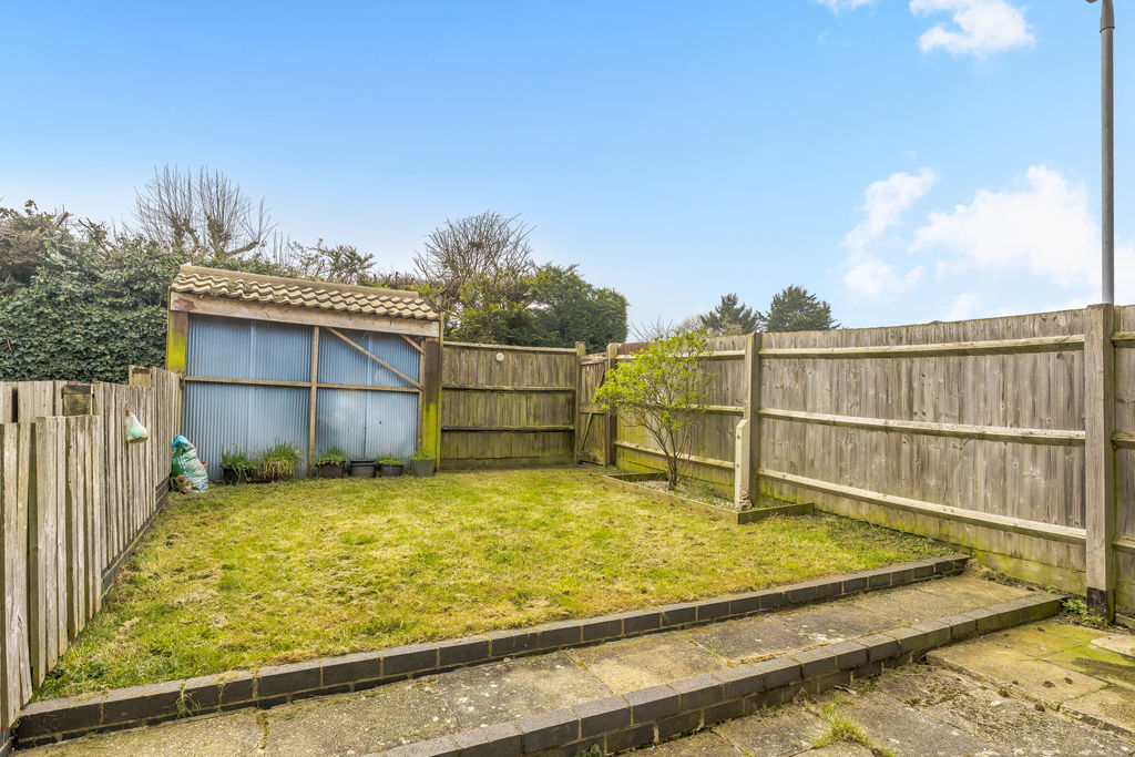Peacocks Close Middleton Cheney